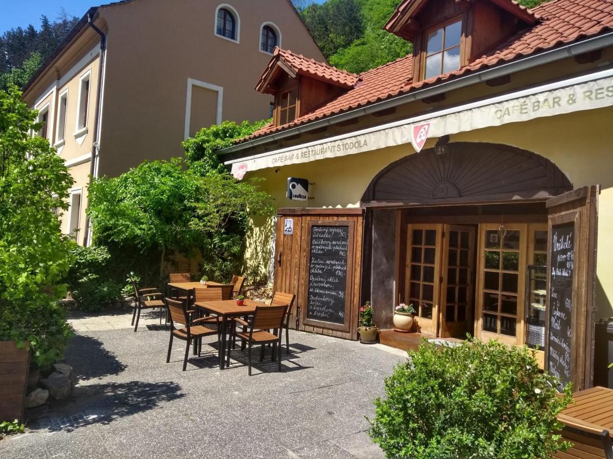 Stodola-Soukromy Apartman Pro Dva S Venkovni Virivkou كارلستين المظهر الخارجي الصورة